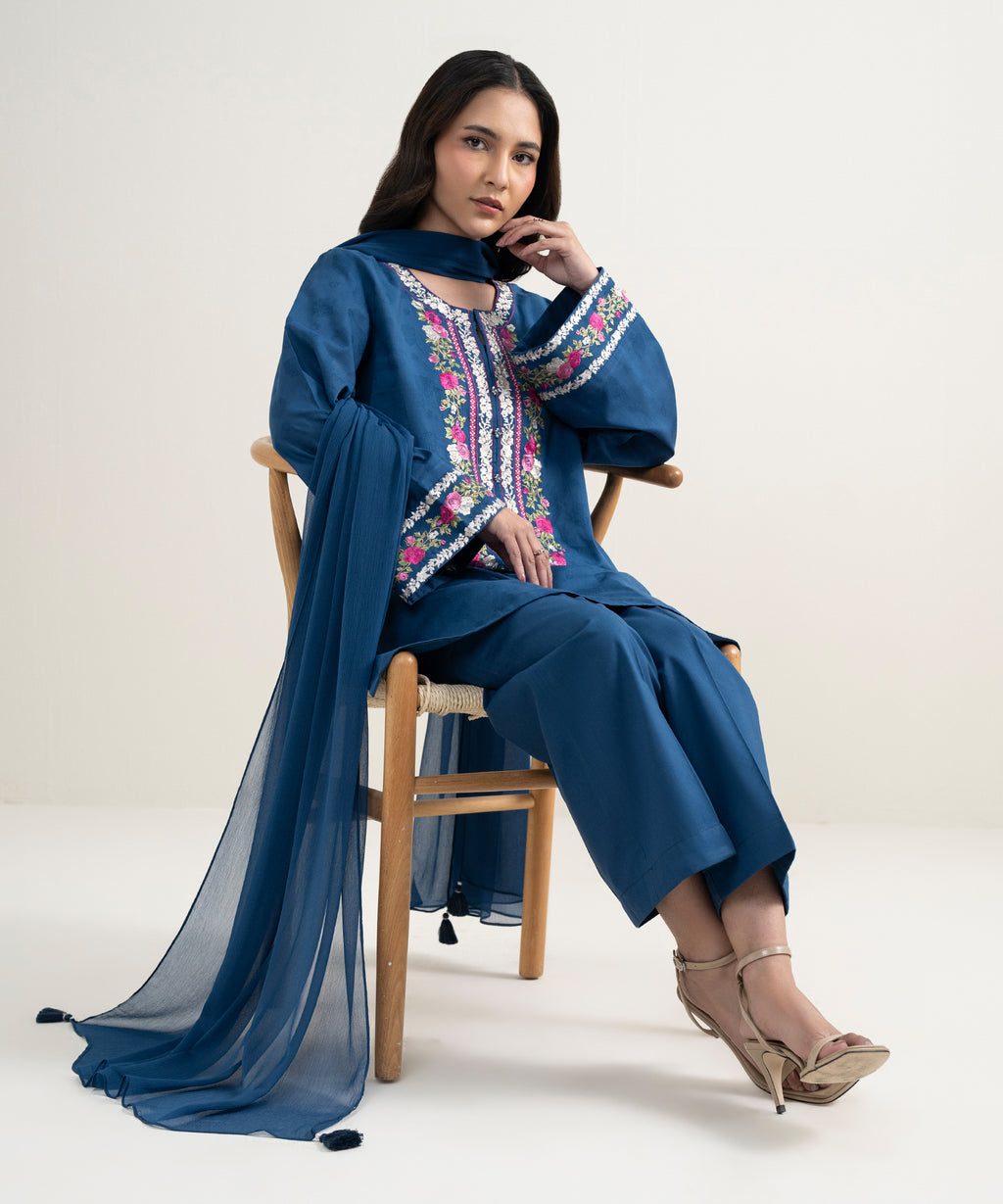 3 Piece - Embroidered Jacquard Suit