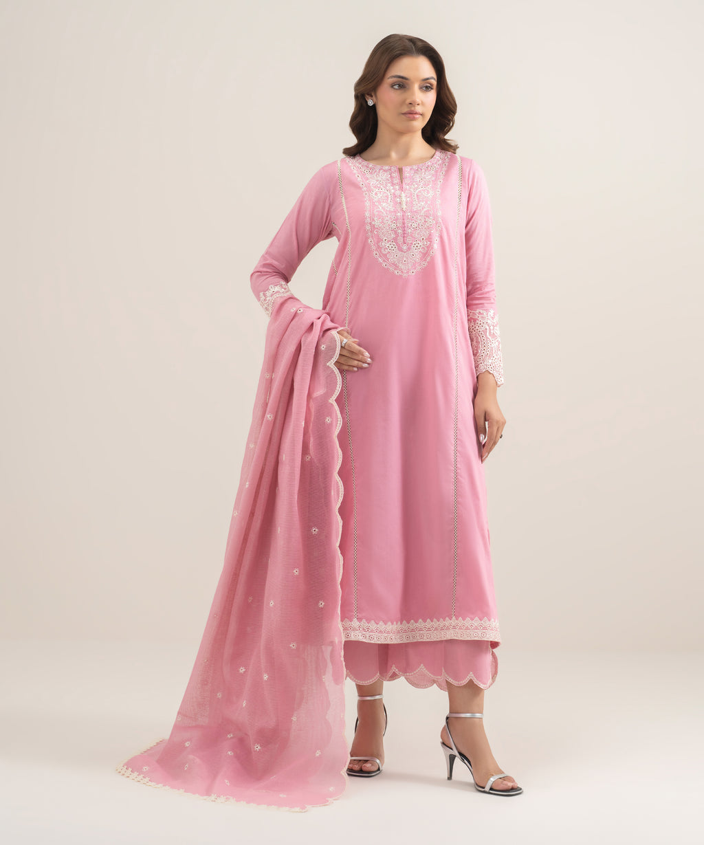 Embroidered Karandi Dupatta