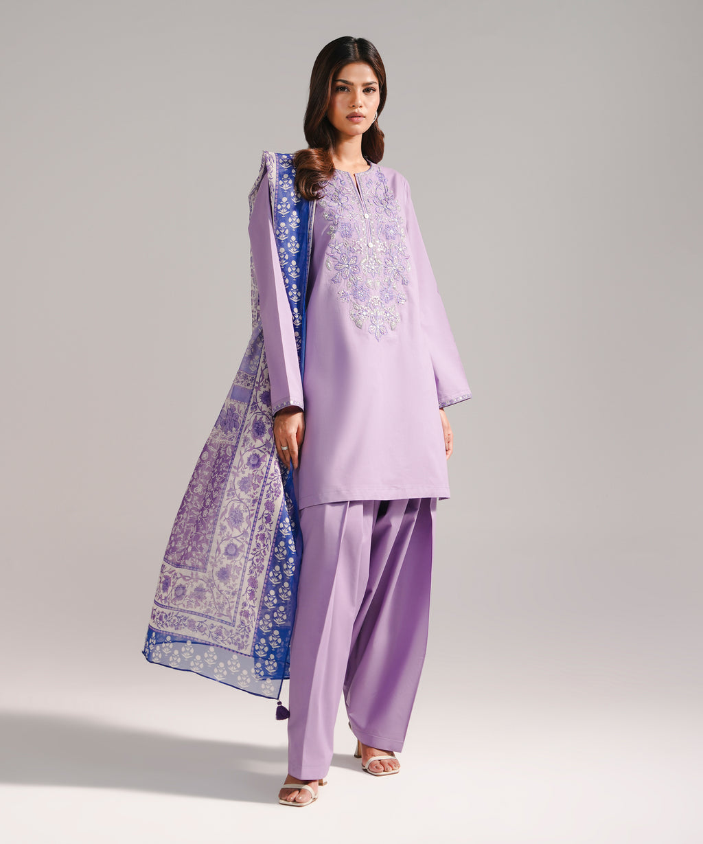 3 Piece - Embroidered Lawn Suit