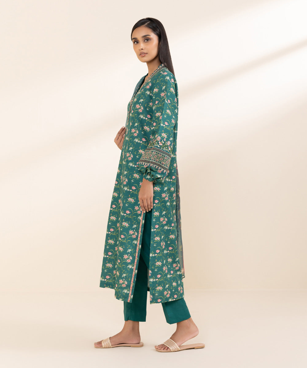 Women's Unstitched Light Khaddar Green Embroidered 3 Piece Suit