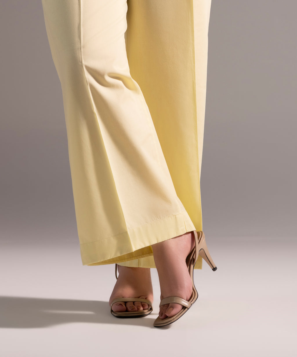 Women's RTW Cambric Solid Pale Yellow Culottes