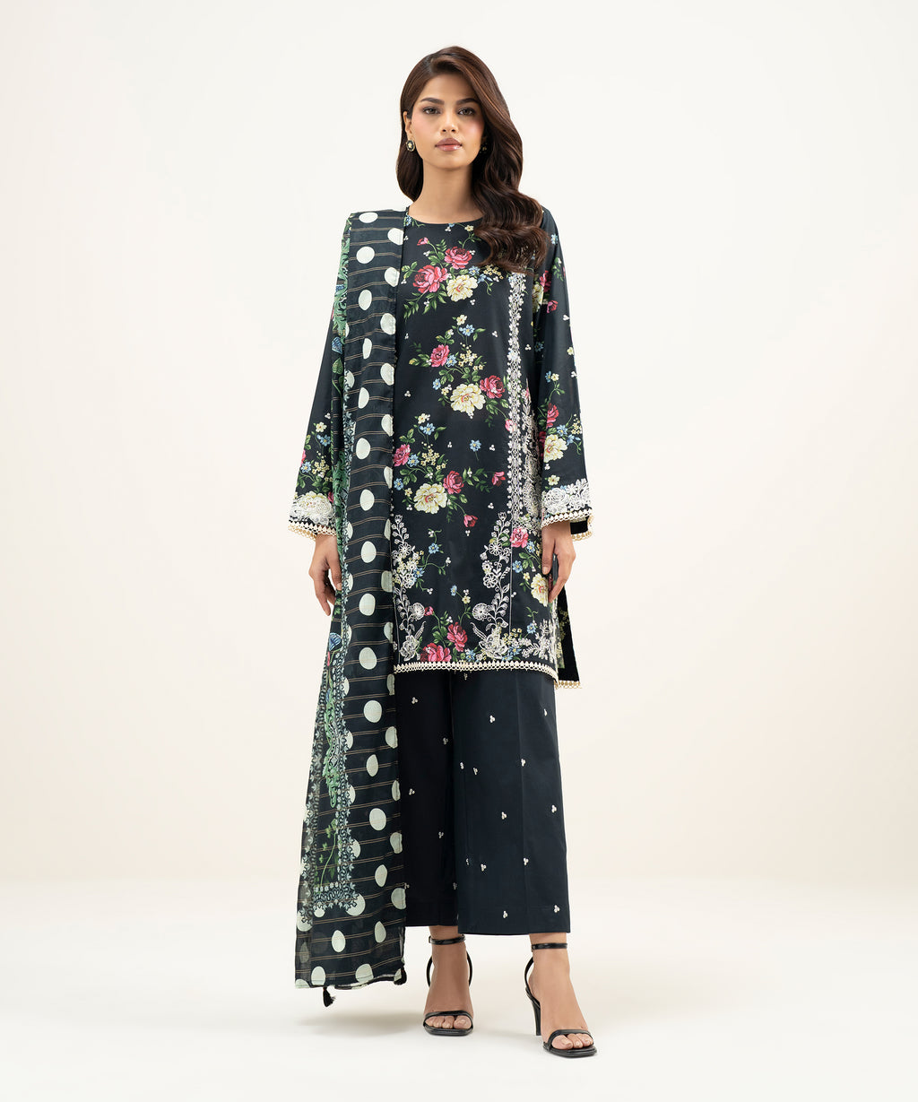 3 Piece - Embroidered Lawn Suit