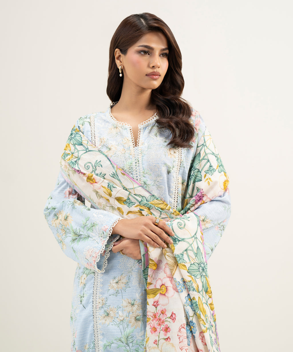 3 Piece - Embroidered Lawn Suit