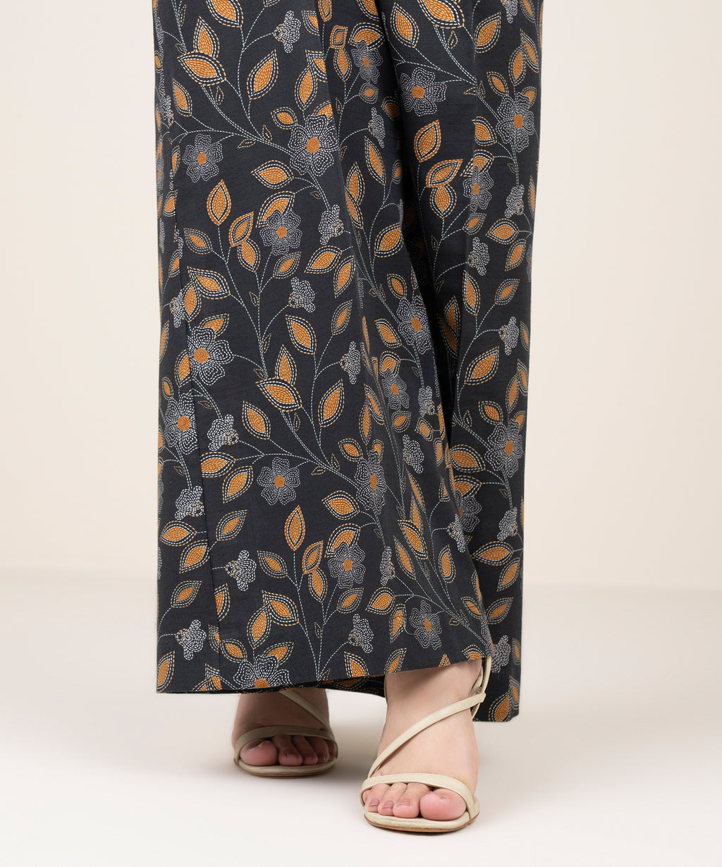 Printed Khaddar Flared Pants