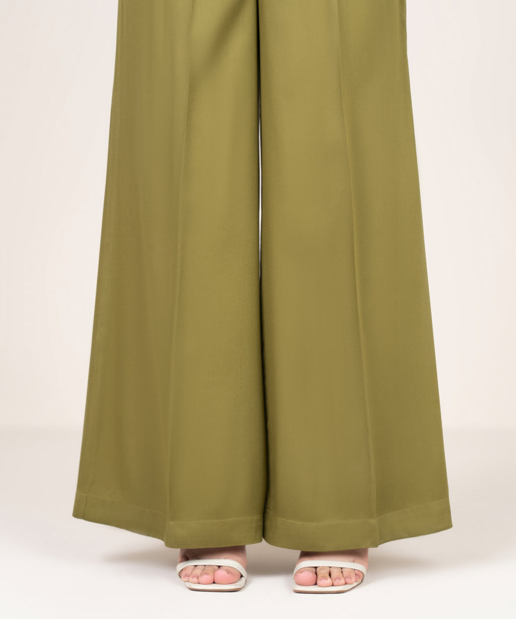 Solid Bedford Flared Pants