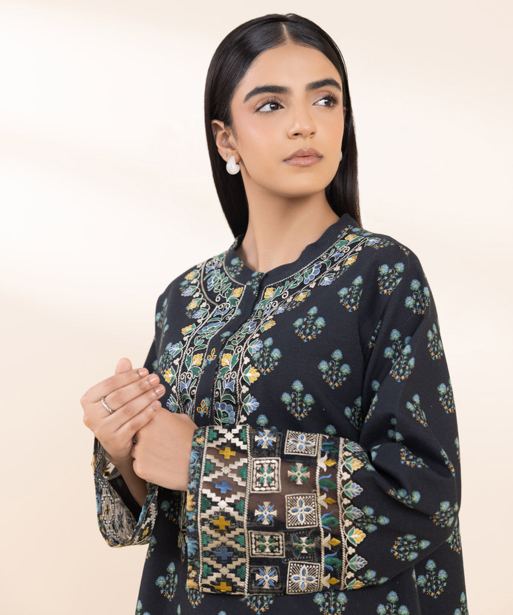 Women's Pret Khaddar Black Embroidered 2 Piece Suit