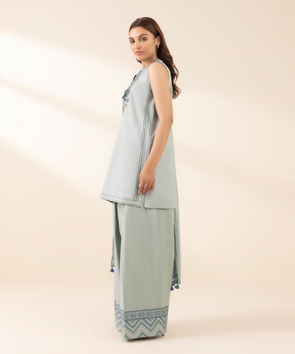 Unstitched Women's Green Textured Lawn 3 Piece Suit