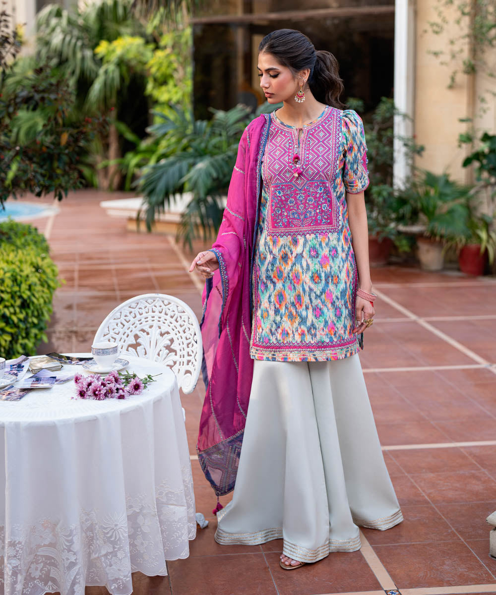 3 Piece - Embroidered Lawn Suit