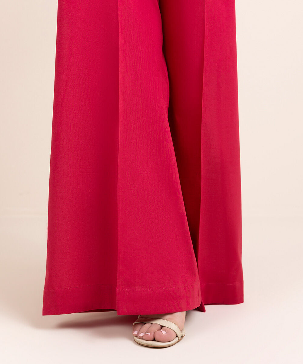 Women's Pret Cross Hatch Red Solid Flared Pants