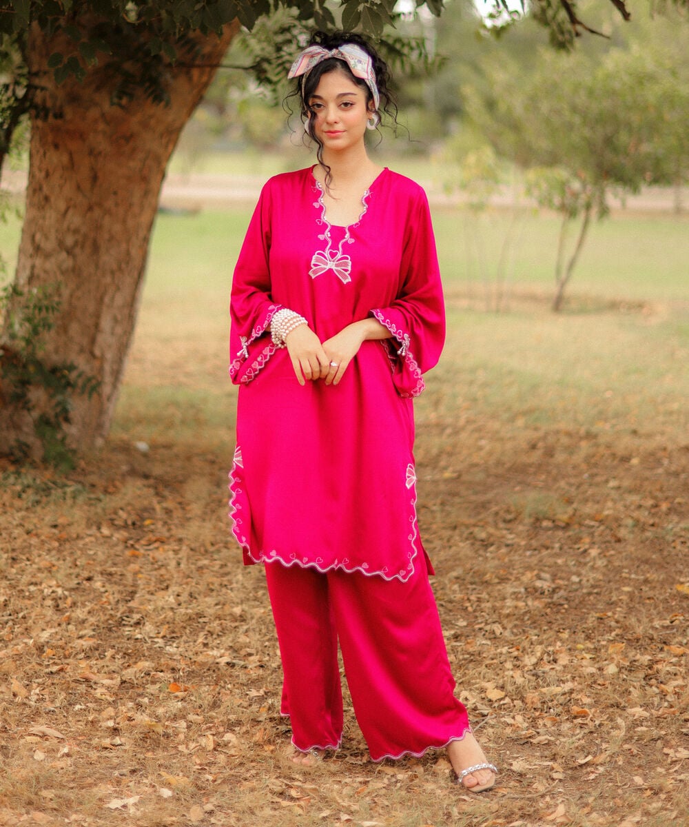 Women's RTW Bedford Solid Embroidered Pink Straight Shirt