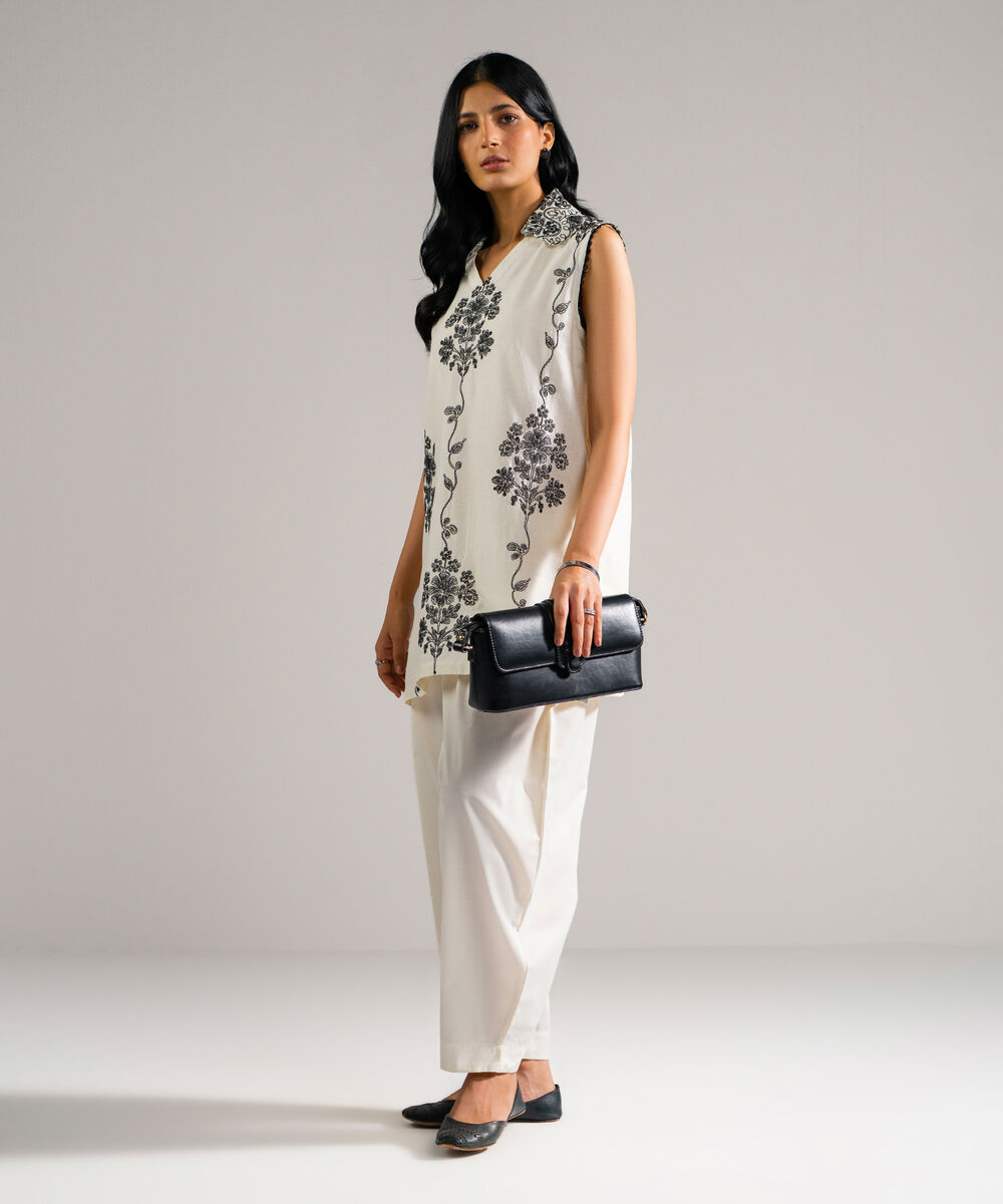 Women's RTW Dobby Embroidered White 2 Piece Suit
