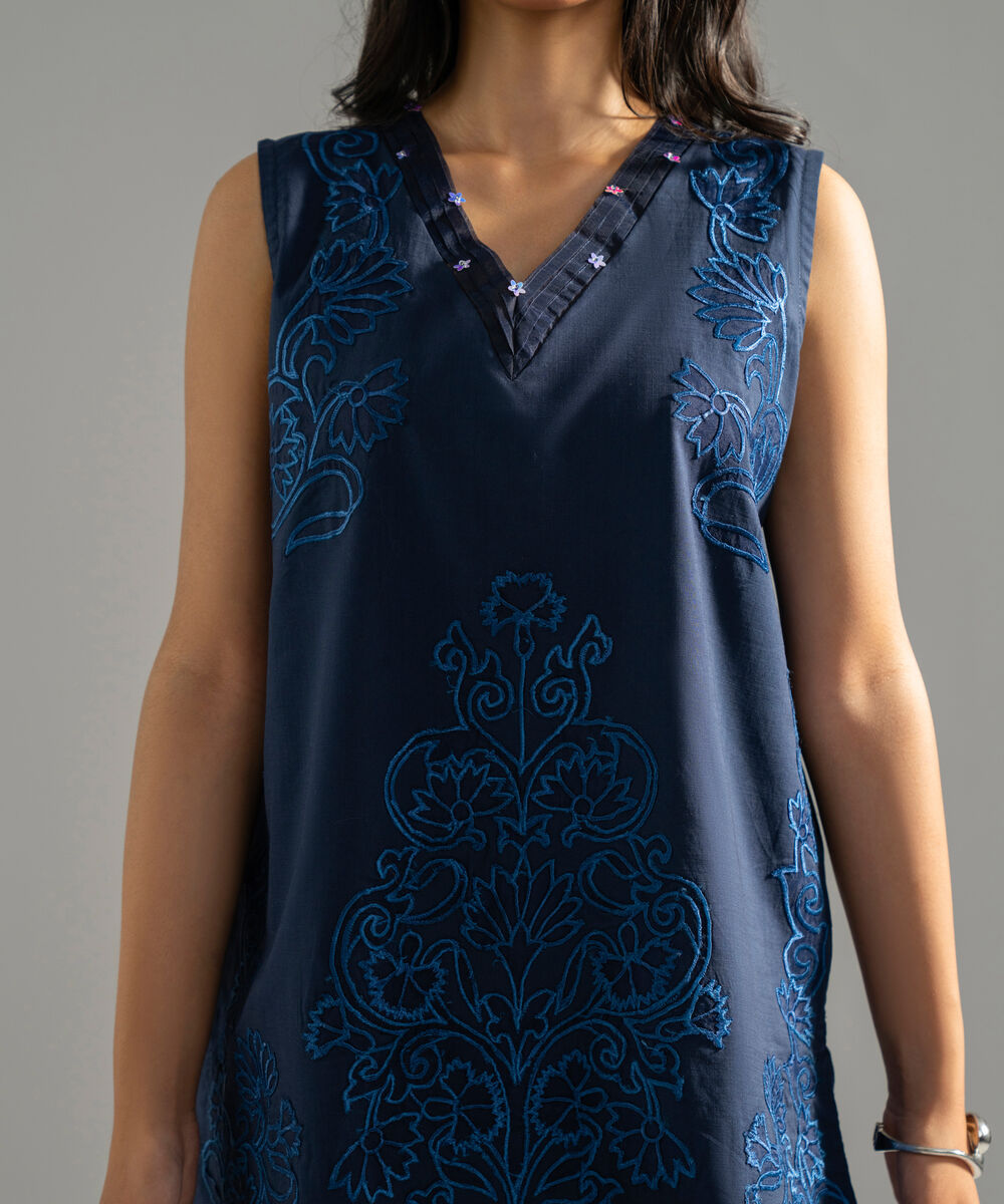 Women's RTW Cross Hatch Solid Embroidered Blue 2 Piece Suit