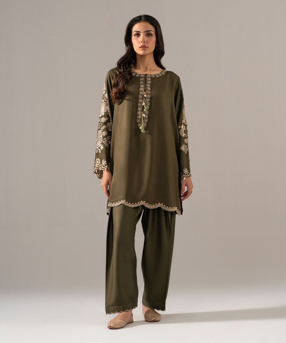 Women's RTW Bedford Solid Embroidered Green Straight Shirt