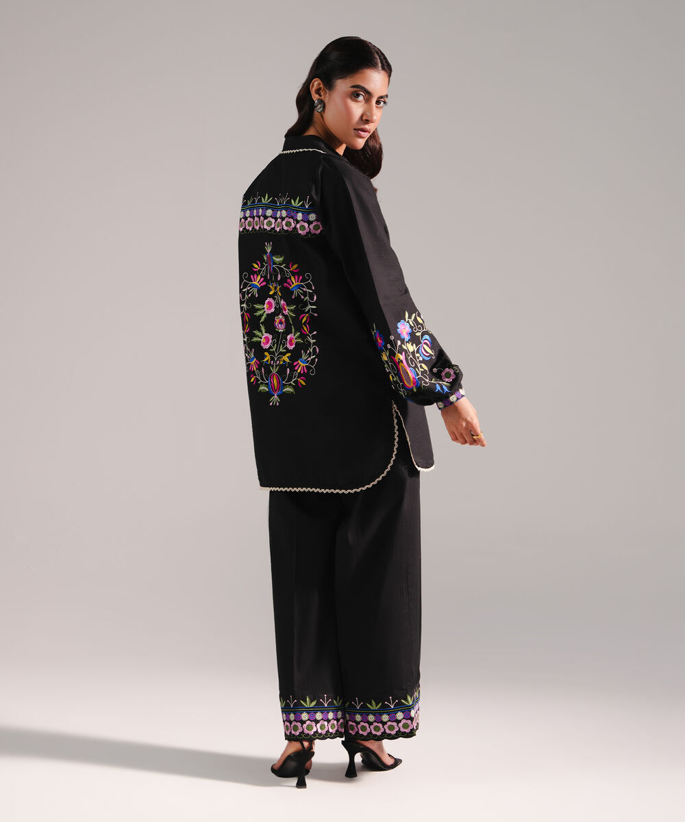 Women's RTW Seersucker Embroidered Black Straight Shirt