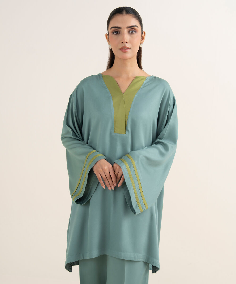 Women's RTW Bedford Solid Blue Drop Shoulder Shirt