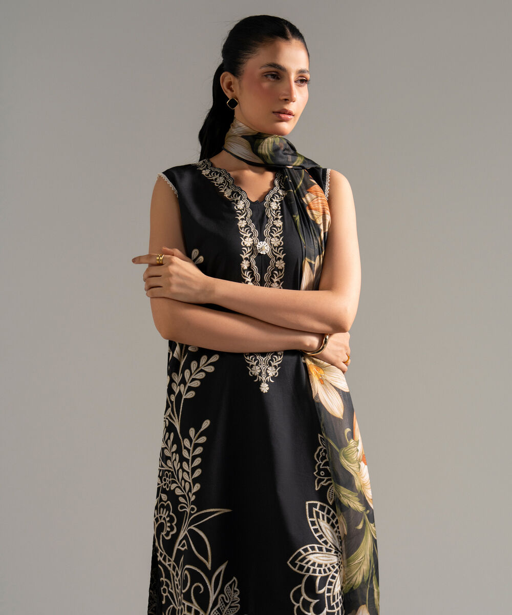 Women's RTW Slub Lawn Printed Black 3 Piece Suit
