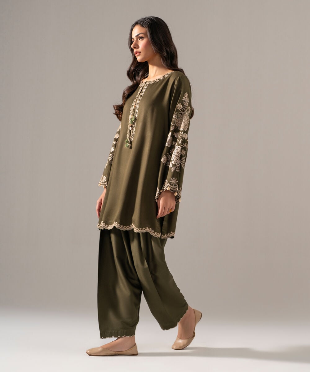 Women's RTW Bedford Solid Embroidered Green Straight Shirt
