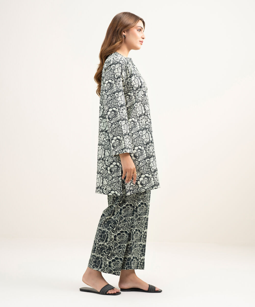 Women's RTW Seersucker Printed Black Culottes