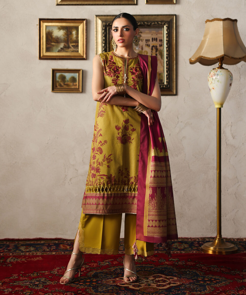 Women's RTW Zari Lawn Embroidered Green 3 Piece Suit