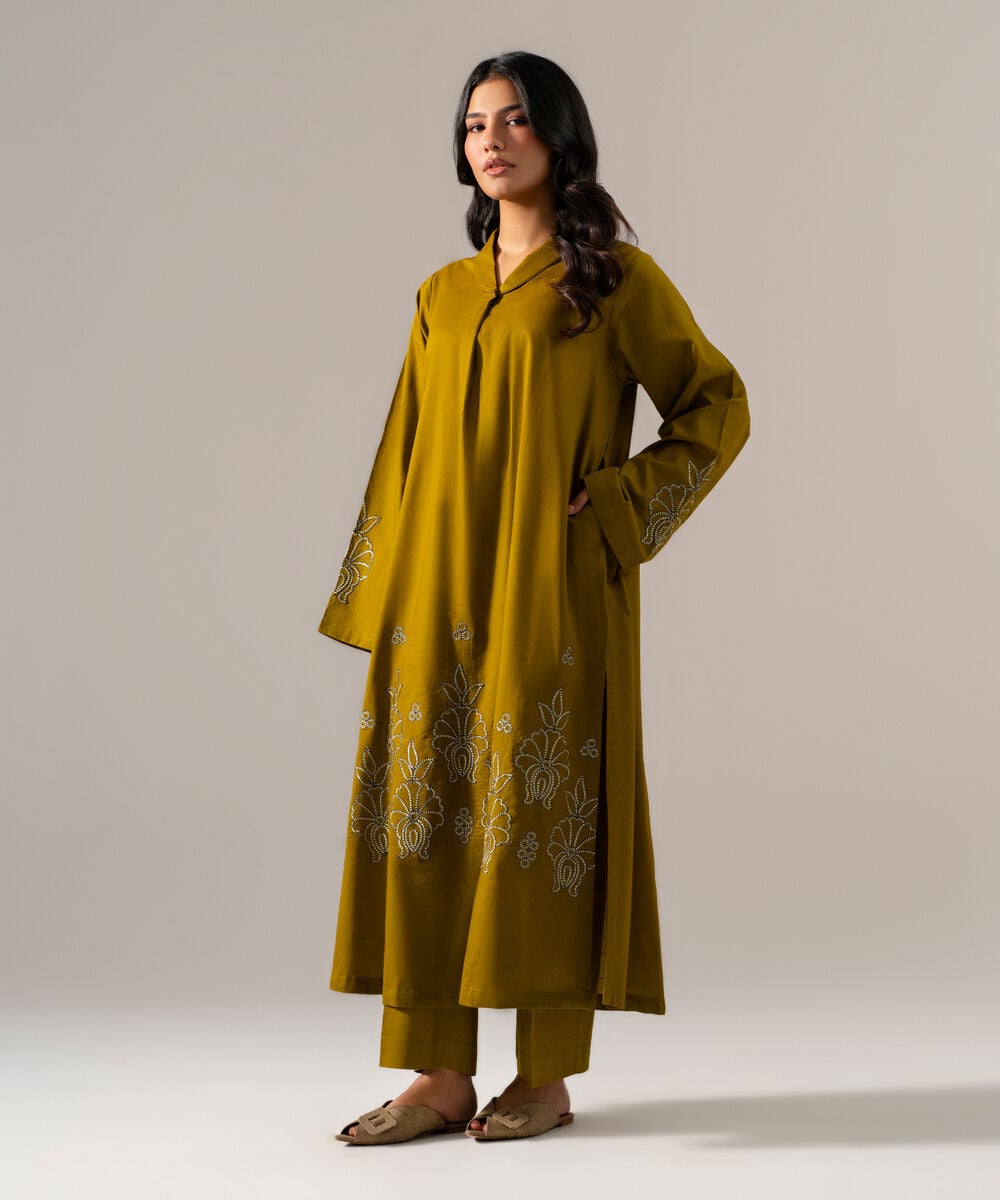 Women's RTW Cross Hatch Solid Embroidered Green Straight Shirt