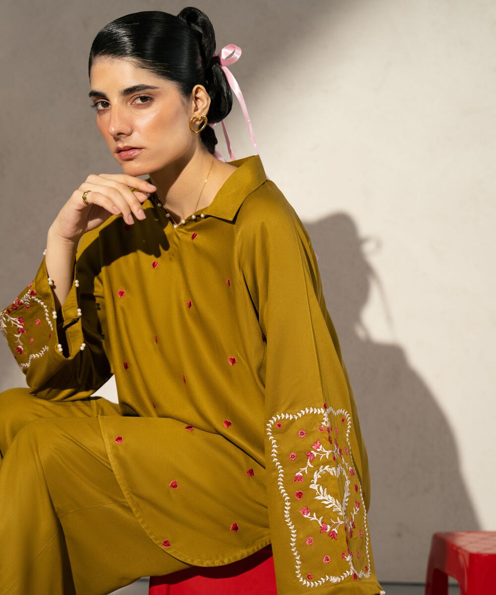 Women's RTW Bedford Solid Embroidered Green Straight Shirt